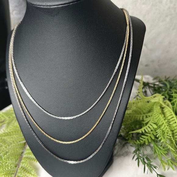 Vintage Act 11 , Triple layering necklace - Picture 2 of 4